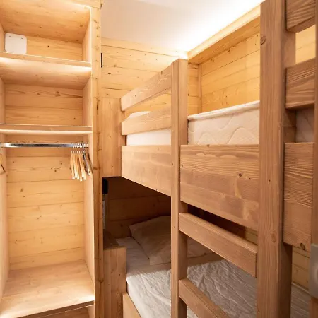 Moderne A - 4 Pers - 1 Chambre, 1 Cabine, Skis Aux Pieds, Balcon - Fr-1-637-30 דירה