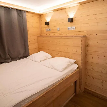 Moderne A - 4 Pers - 1 Chambre, 1 Cabine, Skis Aux Pieds, Balcon - Fr-1-637-30 דירה *
