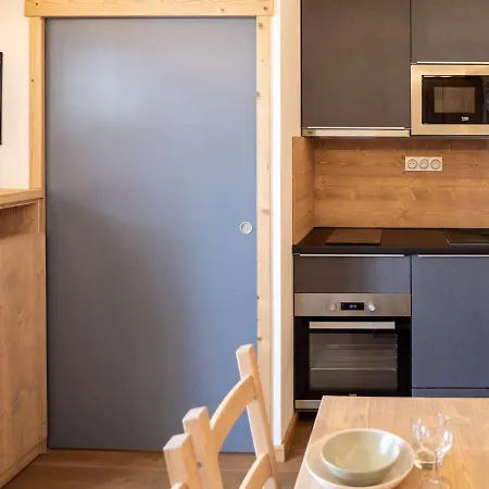 Moderne A - 4 Pers - 1 Chambre, 1 Cabine, Skis Aux Pieds, Balcon - Fr-1-637-30 דירה *